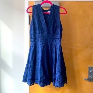 BB Dakota Blue dress with print